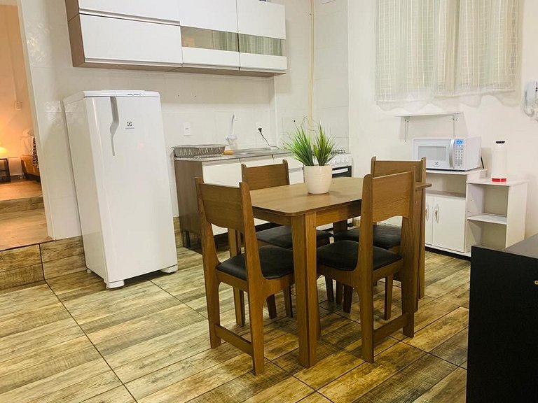 Edícula Aconchegante com Estacionamento - 5 min do Hospital