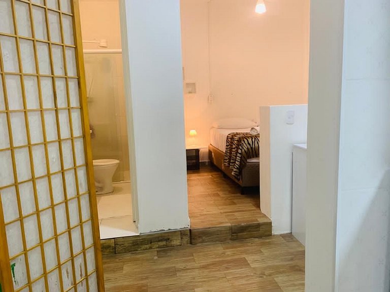 Edícula Aconchegante com Estacionamento - 5 min do Hospital