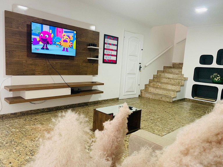Casa ampla no Morumbi • perto Einstein e estádio Morumbi