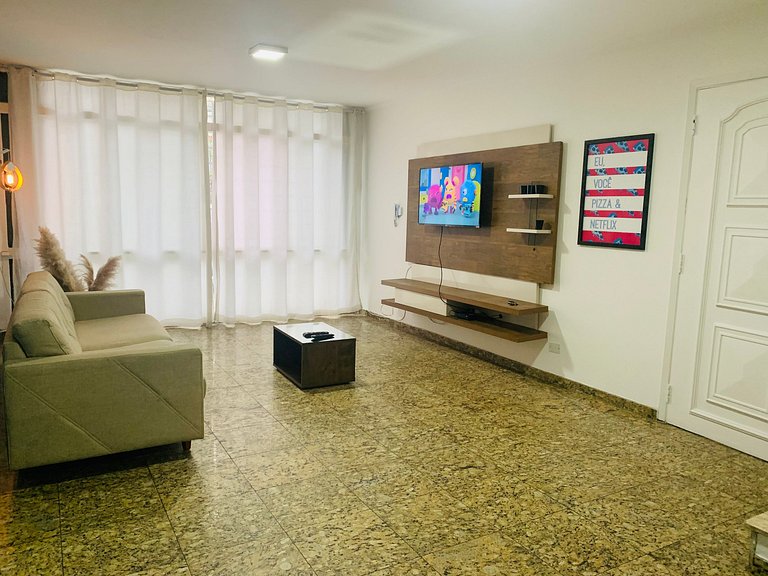 Casa ampla no Morumbi • perto Einstein e estádio Morumbi