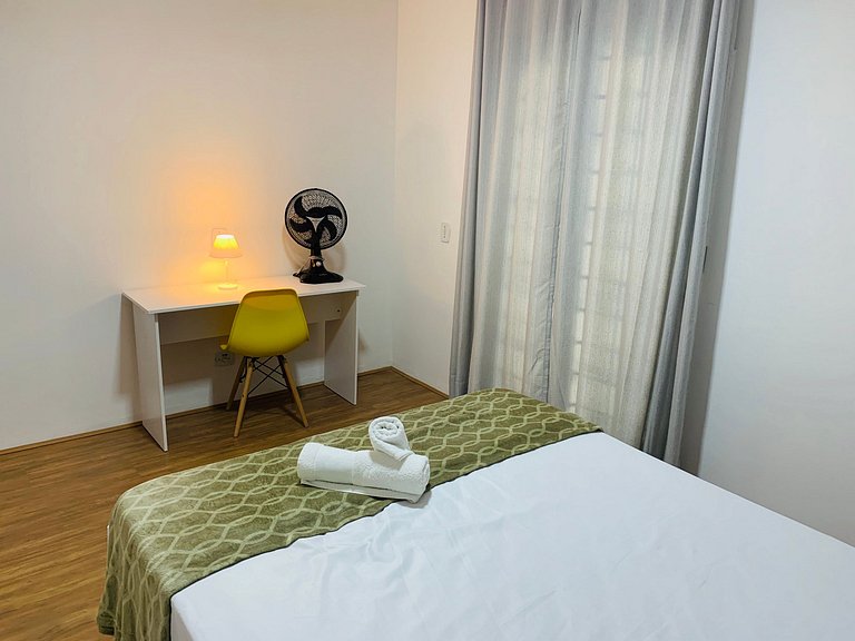 Quarto Família com 2 Quartos Privativos no Morumbi