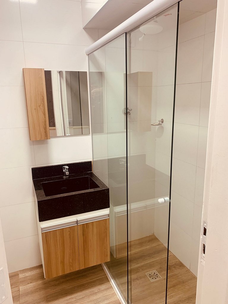 Studio com Quarto Privativo para 4 no Morumbi | Morumbi