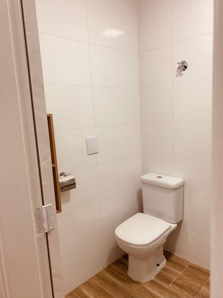 Studio com Quarto Privativo para 4 no Morumbi | Morumbi