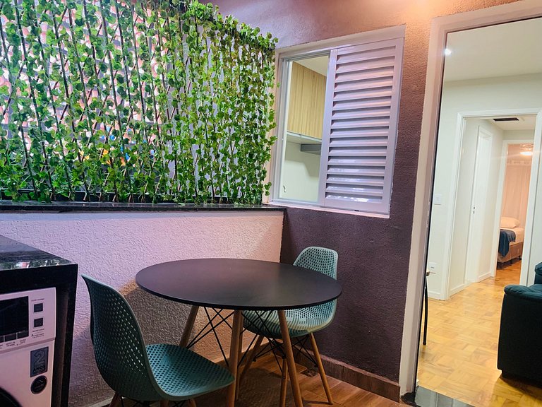 Studio com Quarto Privativo para 4 no Morumbi | Morumbi