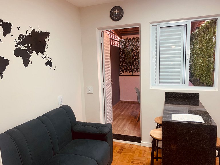 Studio com Quarto Privativo para 4 no Morumbi | Morumbi
