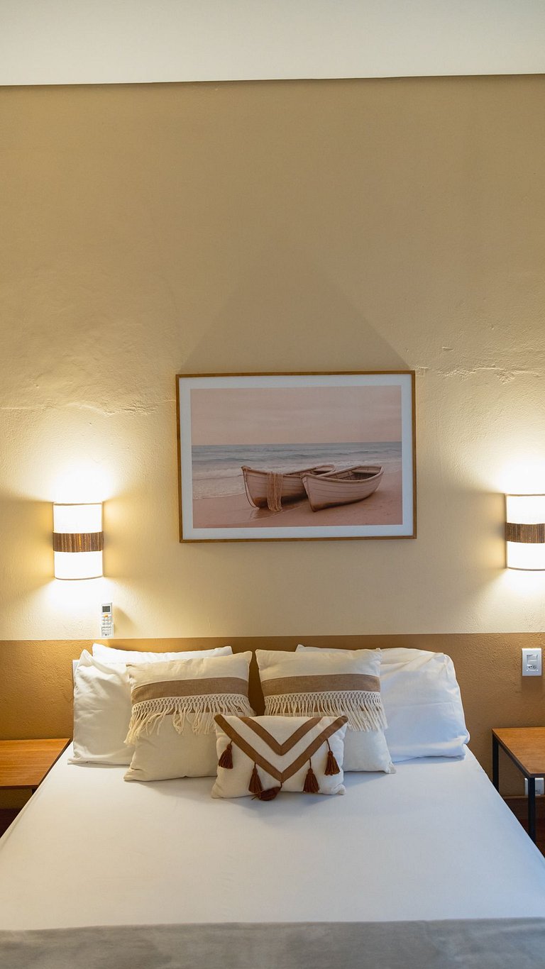 Studio em Peruíbe Confortável, Piscina, Wi-Fi, 60m da Praia