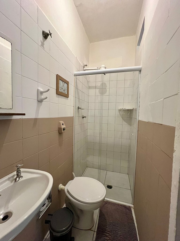 Espaço Econômico com 2 Quartos e Cozinha no Morumbi